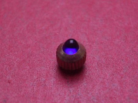 Uhrenkrone, weiß, Ø 4,4mm, Höhe 5,0mm, Gewinde 0,9mm, mit blauem Stein 