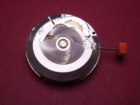 Uhrwerk Doxa Kal. Ref-65, Automatik, Zentralsekunde, Datum bei der 6 