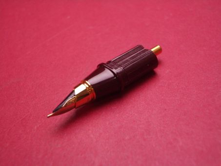Cartier Füllfederaufsatz für Vendome-Füllfederhalter, Metall & 18KT Gold, bordeaux-rot 