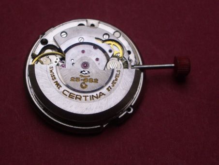 Uhrwerk Certina Cal. 25-682, Automatic, mit Tages- und Datumscheibe 