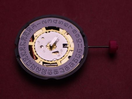 Baume & Mercier Uhrwerk Cal. 11714LI Stand H3 AP. 3H, mit Werkhalterung, weiße Datumscheibe, Datum bei der 3 (Uhrwerk nur im Vorabtausch) 