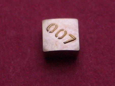 Uhrenkrone 007 Symbol doublé 4,55mm x 4,55mm, Höhe 2,8mm, Gewinde 0,9 