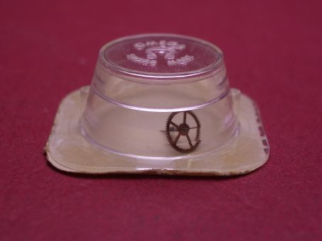 Omega 210-213, R11.5 - Teile-Nr. 1226 - Minutenrad mit Minutenrohr H2, Höhe 4,68mm 