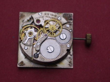 Uhrwerk Movado Cal. 159 Ermetoskope, mit Zifferblatt und Zeigern 