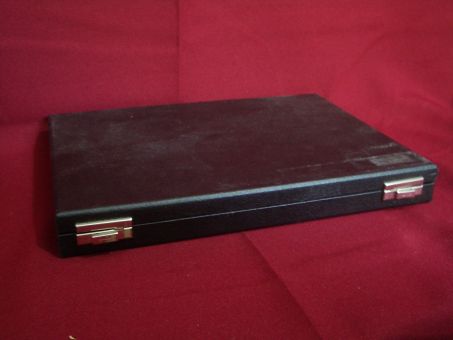 Sortier- & Lagerbox aus Leder, 28cm x 20,5cm x 3cm, mit 21 Döschen, gebraucht 