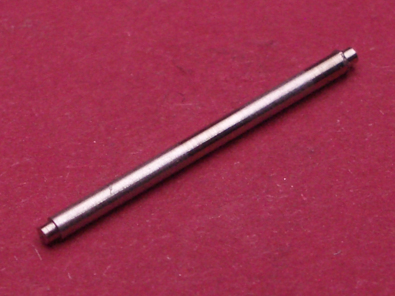 masar 32mm Ø 1,2 mm Stifte mit Rohren Lange Verschraubungen -  Armbanddruckstangen und Nietenden 23 mm - 1,2 mm : : Fashion