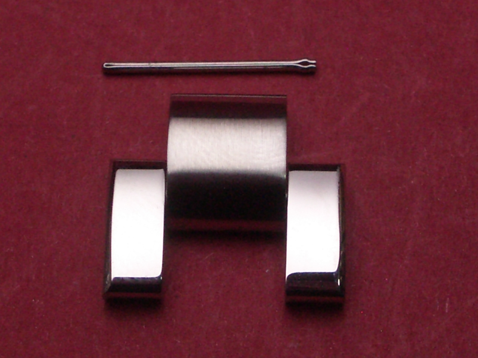 Uhren Römer Tissot Verlängerungsglied, Stahl, 17mm mit Splint  Ersatzteile, Werkzeug und alles für den Uhrmacherbedarf