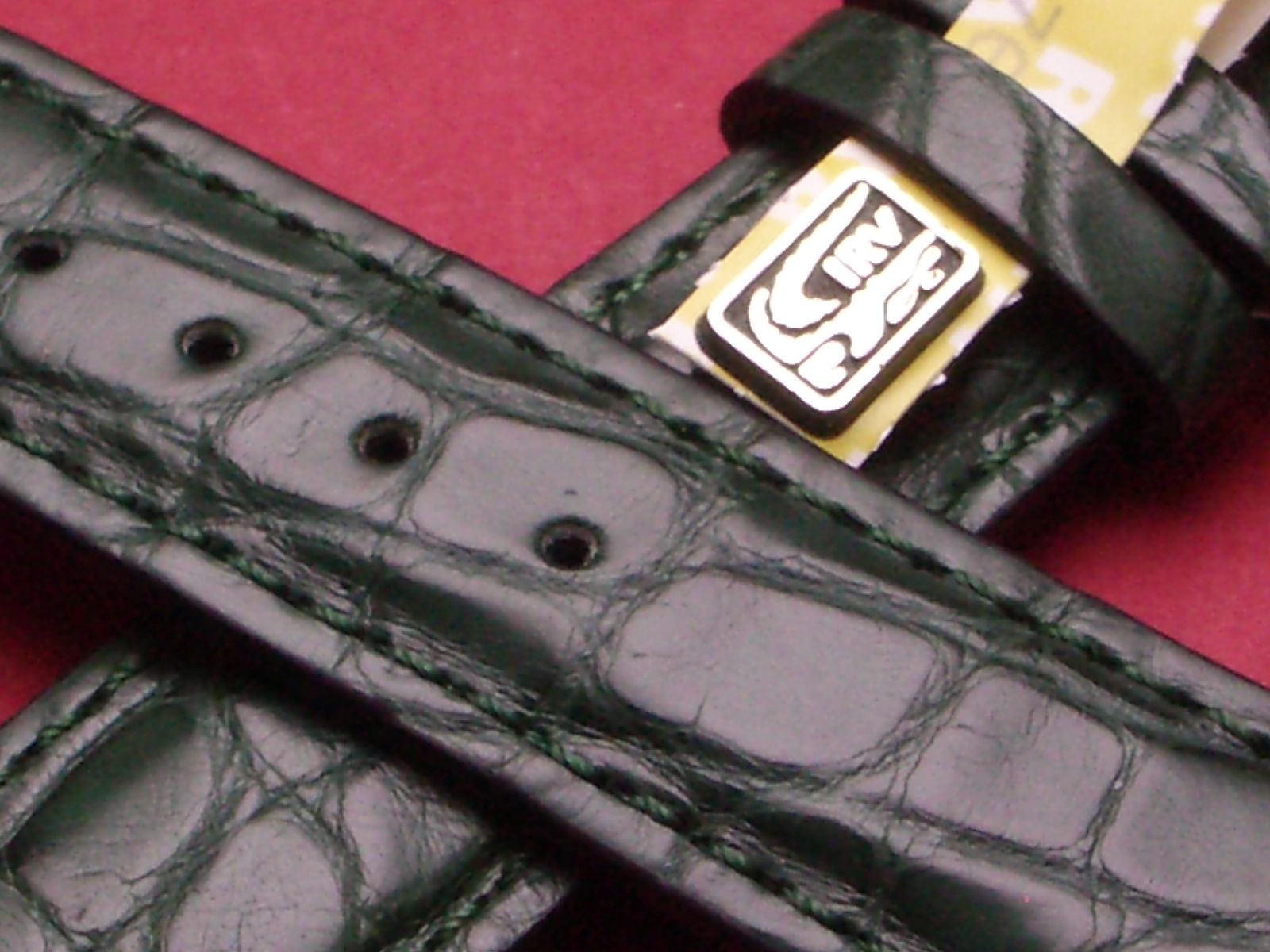 Uhren Römer | Louisiana Krokodil-Leder-Armband, 20mm im Verlauf auf 18mm  Farbe: Grün | Ersatzteile, Werkzeug und alles für den Uhrmacherbedarf